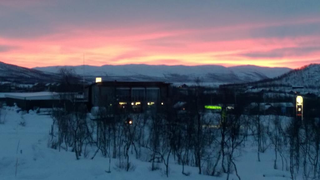 Arctic Polar Holiday Village Kilpisjärvi Zewnętrze zdjęcie
